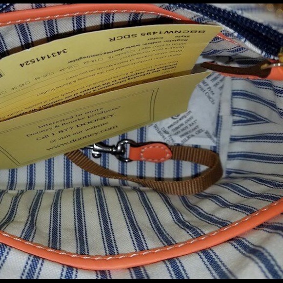 DOONEY & BOURKE Beacon Collection woven leather Crossbody - Picture 3 of 4